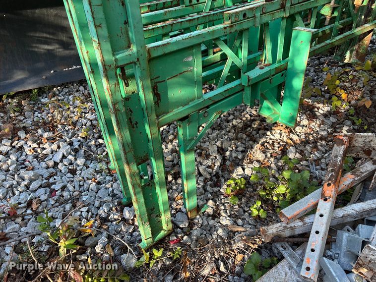 image for item EN5725 (8) sets of scaffolding