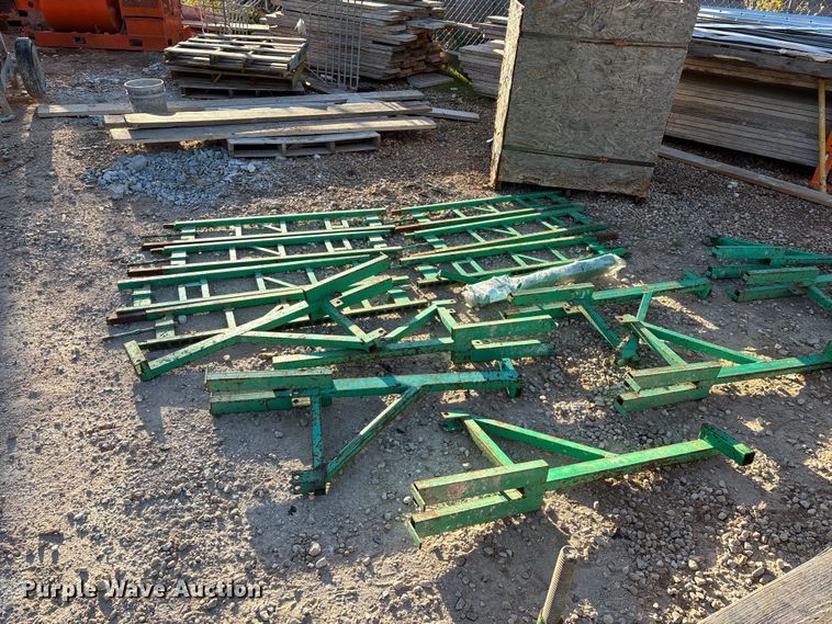 image for item EN5725 (8) sets of scaffolding