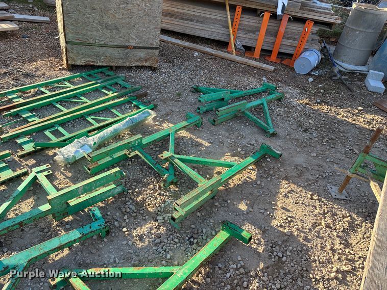 image for item EN5725 (8) sets of scaffolding