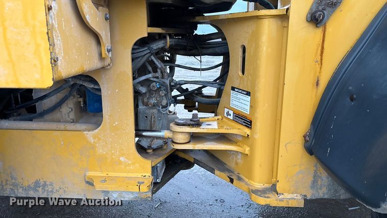 image for item EN5745 2010 John Deere 544K wheel loader