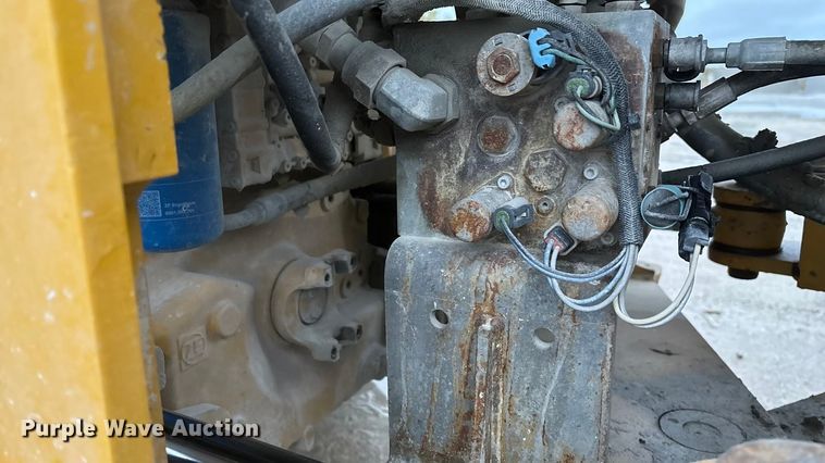 image for item EN5745 2010 John Deere 544K wheel loader