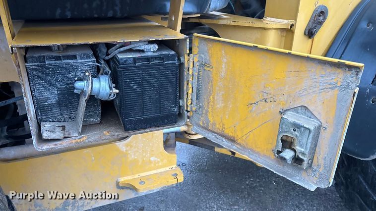 image for item EN5745 2010 John Deere 544K wheel loader