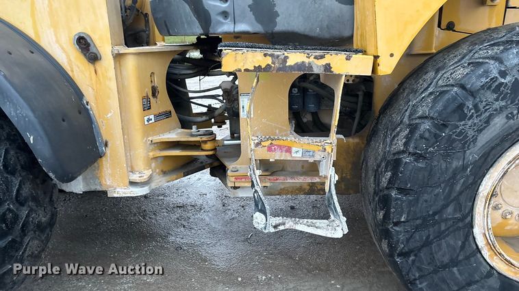 image for item EN5745 2010 John Deere 544K wheel loader