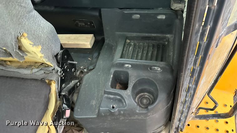 image for item EN5745 2010 John Deere 544K wheel loader