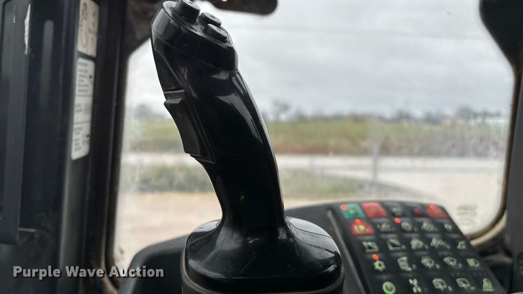 image for item EN5745 2010 John Deere 544K wheel loader