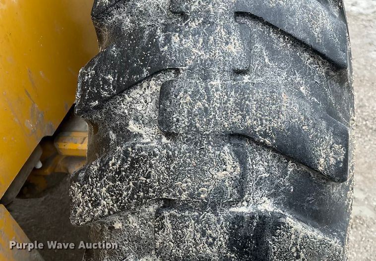 image for item EN5745 2010 John Deere 544K wheel loader