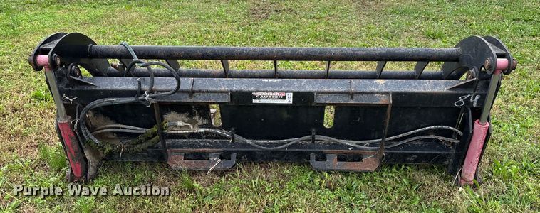 image for item EN5751 Skid steer root grapple bucket