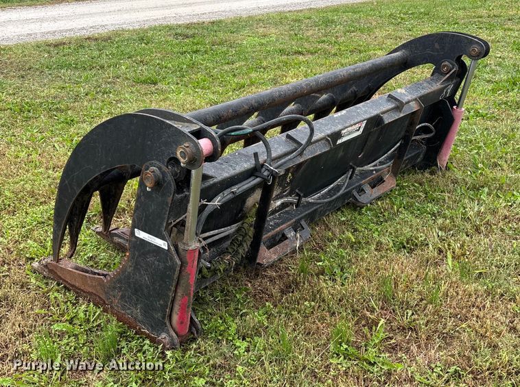 image for item EN5751 Skid steer root grapple bucket