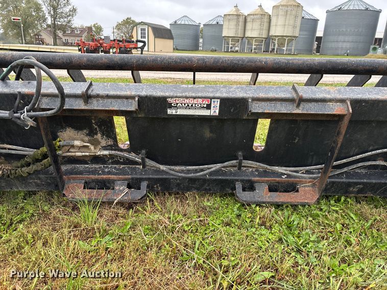 image for item EN5751 Skid steer root grapple bucket