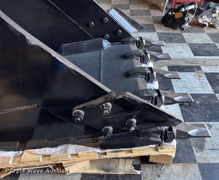 image for item EN5761 HB Attachments 20T SY Case excavator bucket