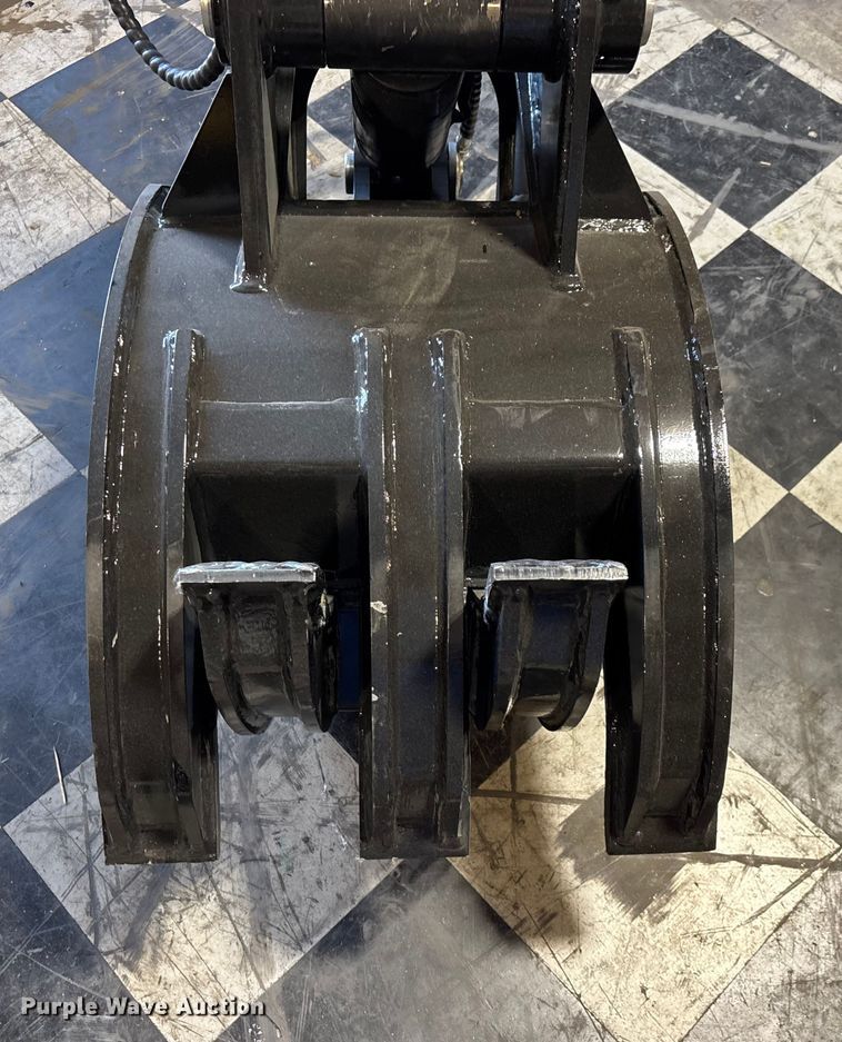 image for item EN5762 HB Attachments SY80 excavator grapple