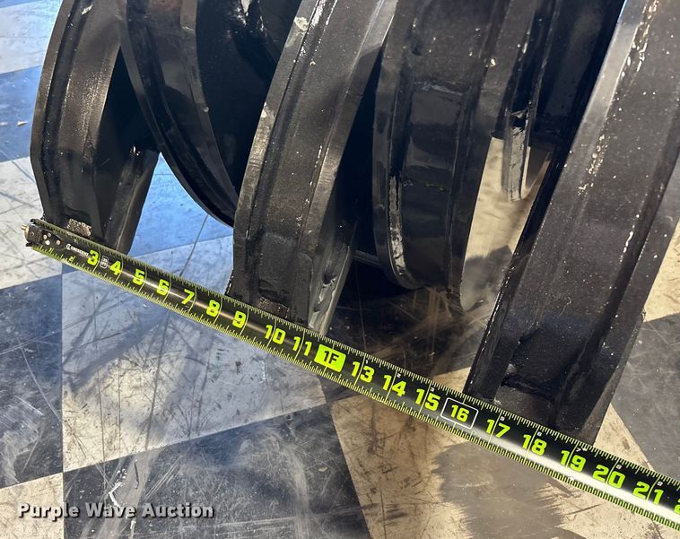 image for item EN5762 HB Attachments SY80 excavator grapple