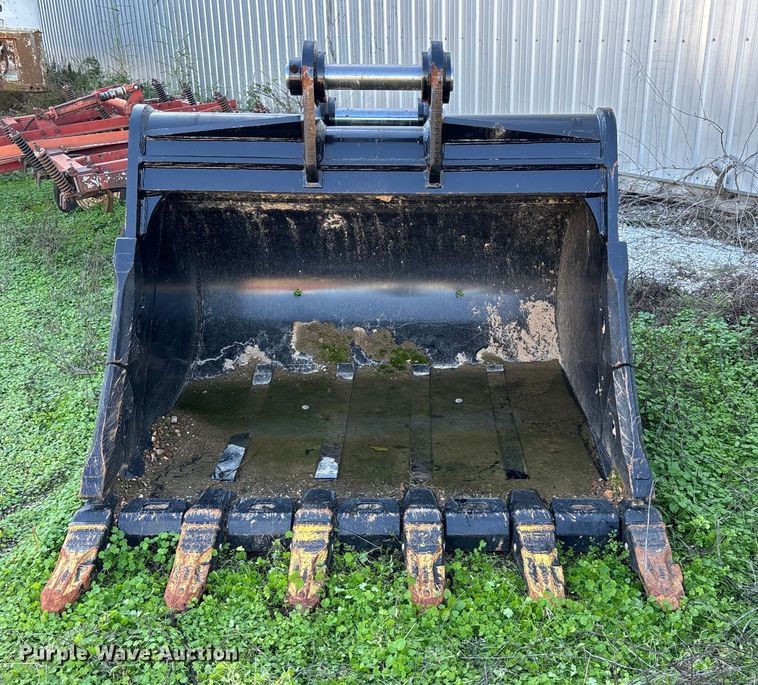 image for item EN5763 HB Attachments PC360 excavator bucket