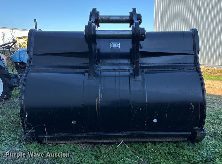 image for item EN5763 HB Attachments PC360 excavator bucket