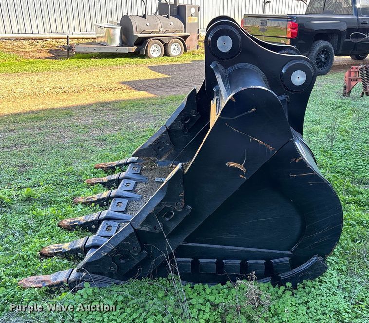 image for item EN5763 HB Attachments PC360 excavator bucket