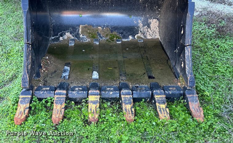 image for item EN5763 HB Attachments PC360 excavator bucket