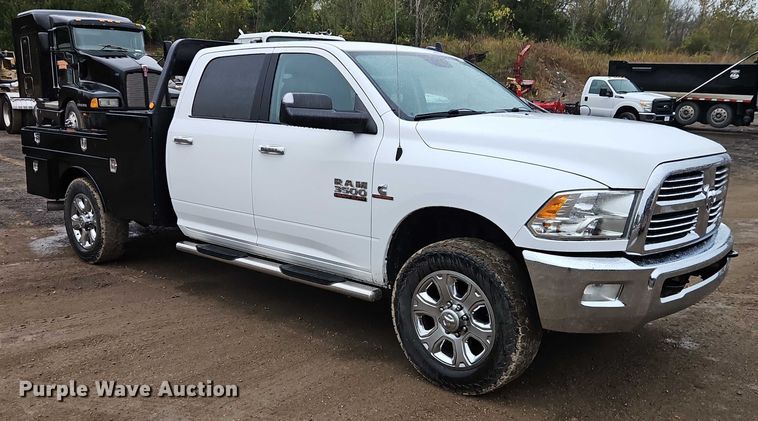 image for item EO4745 2018 RAM 3500 Crew Cab flatbed pickup truck