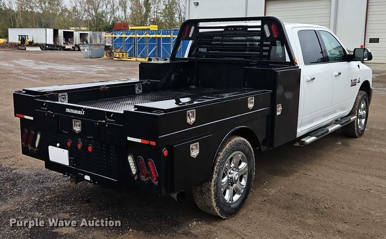 image for item EO4745 2018 RAM 3500 Crew Cab flatbed pickup truck