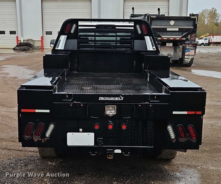 image for item EO4745 2018 RAM 3500 Crew Cab flatbed pickup truck