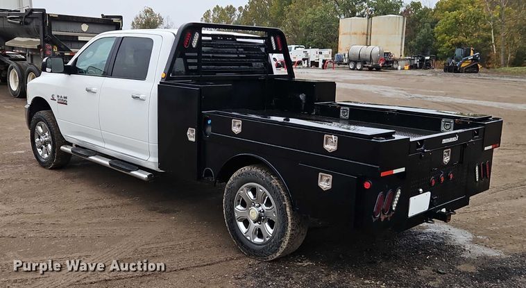 image for item EO4745 2018 RAM 3500 Crew Cab flatbed pickup truck