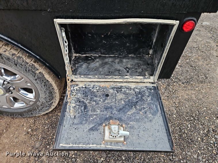 image for item EO4745 2018 RAM 3500 Crew Cab flatbed pickup truck