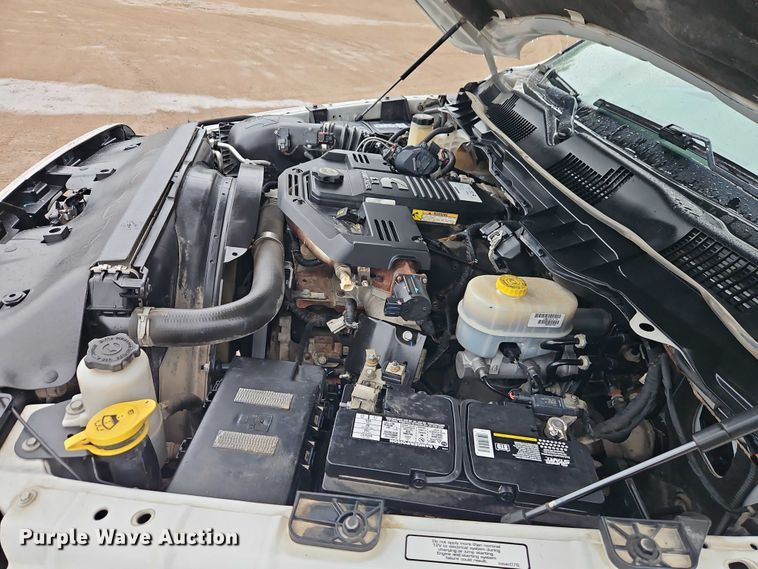 image for item EO4745 2018 RAM 3500 Crew Cab flatbed pickup truck