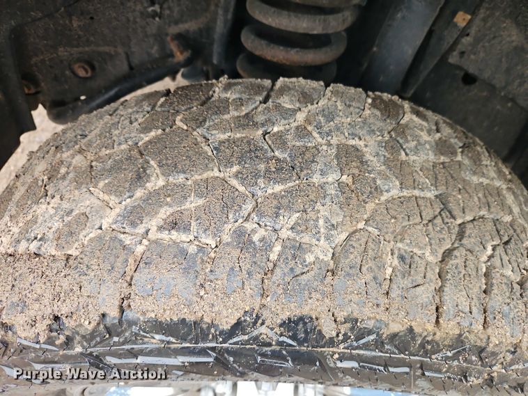 image for item EO4745 2018 RAM 3500 Crew Cab flatbed pickup truck