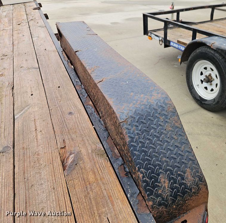 image for item EO4750 2017 Load Trail equipment trailer