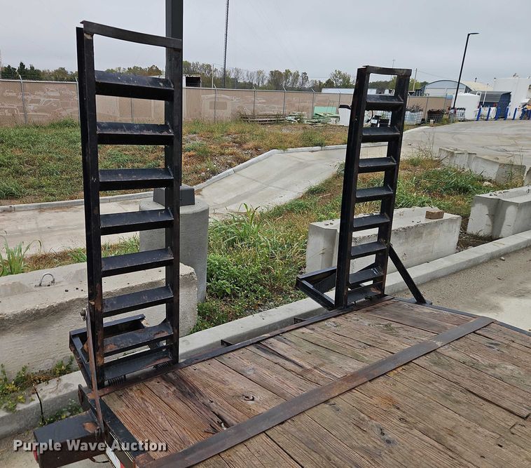 image for item EO4750 2017 Load Trail equipment trailer