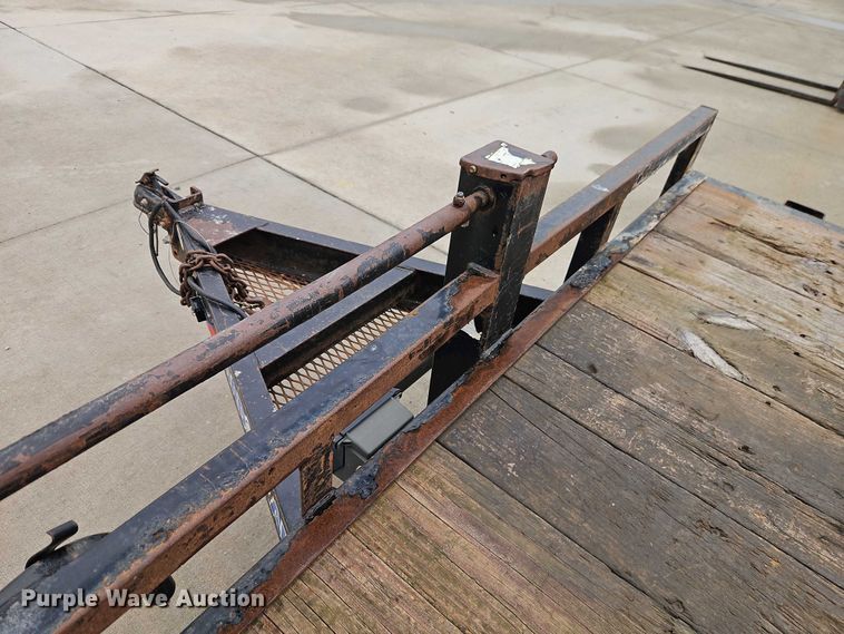 image for item EO4750 2017 Load Trail equipment trailer