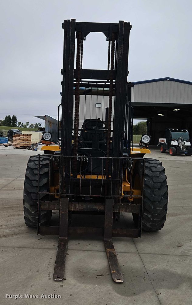 image for item EO4751 2000 JCB 930 forklift