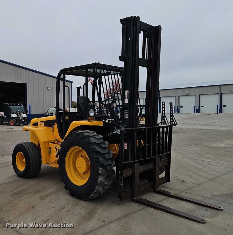 image for item EO4751 2000 JCB 930 forklift