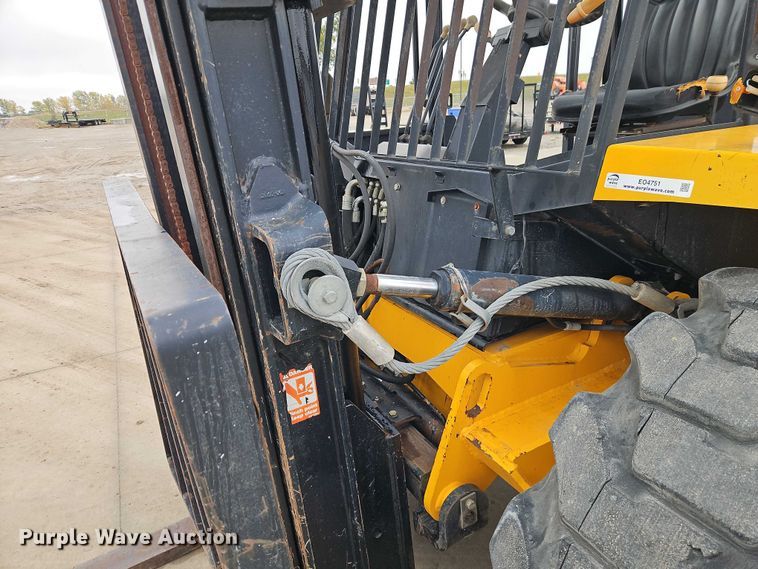 image for item EO4751 2000 JCB 930 forklift