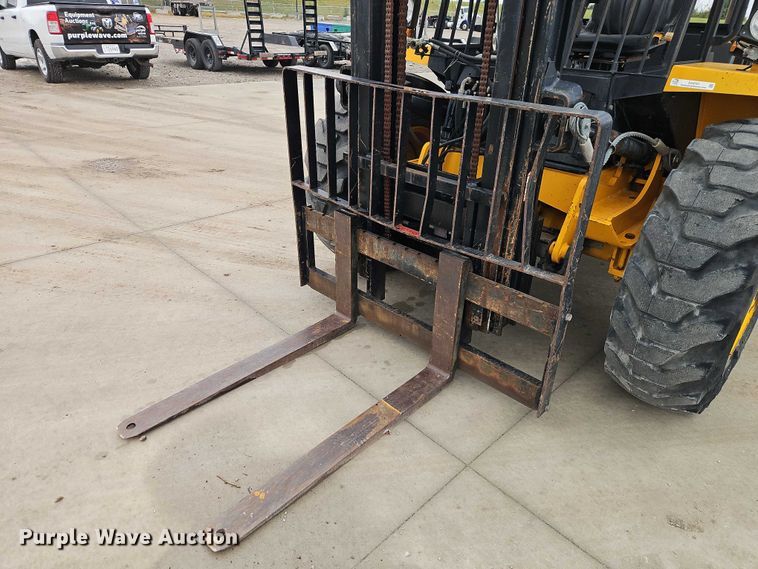 image for item EO4751 2000 JCB 930 forklift