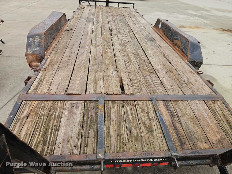 image for item EO4752 2014 Load Trail equipment trailer