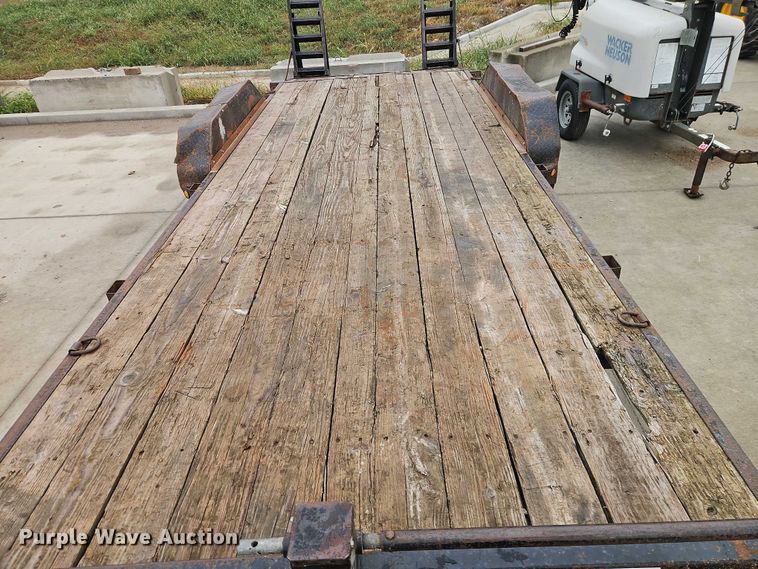 image for item EO4752 2014 Load Trail equipment trailer