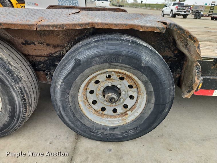 image for item EO4752 2014 Load Trail equipment trailer