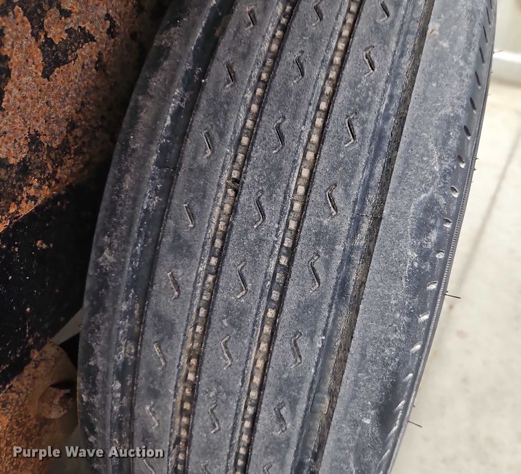 image for item EO4752 2014 Load Trail equipment trailer