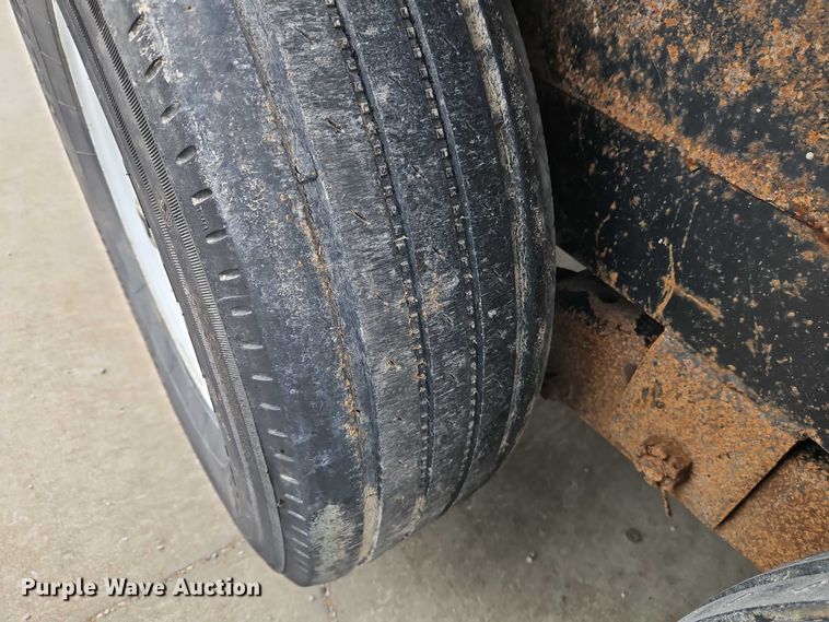 image for item EO4752 2014 Load Trail equipment trailer