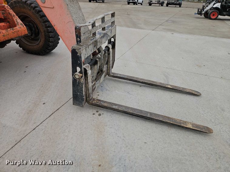 image for item EO4753 2006 Lull 944E-42 telehandler