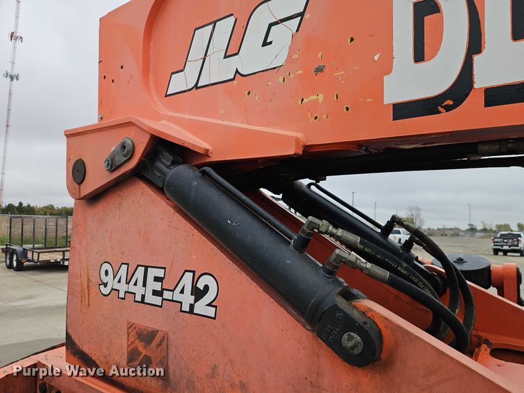 image for item EO4753 2006 Lull 944E-42 telehandler