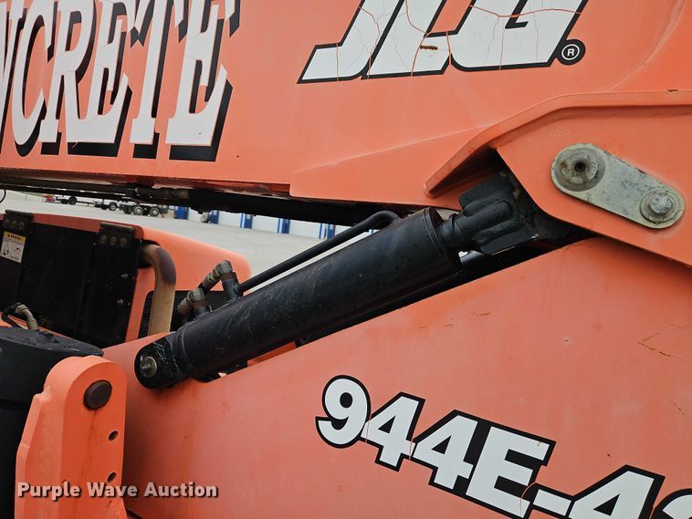 image for item EO4753 2006 Lull 944E-42 telehandler