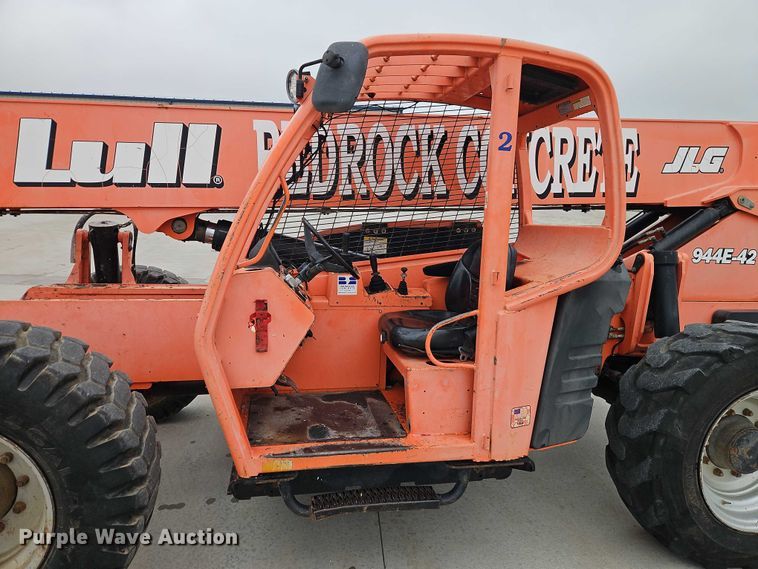 image for item EO4753 2006 Lull 944E-42 telehandler