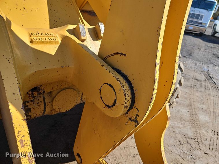 image for item EO4756 2001 Kawasaki 65 ZIV-2 wheel loader