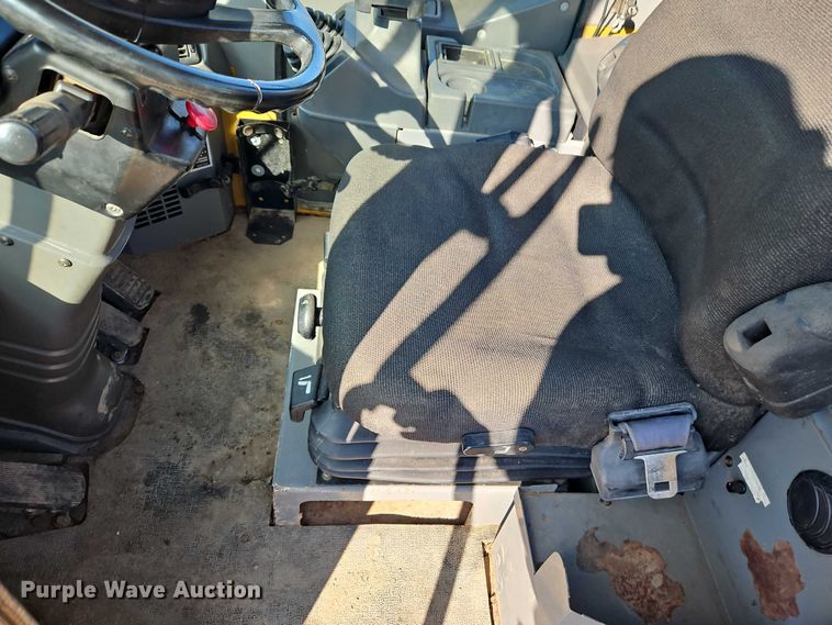 image for item EO4756 2001 Kawasaki 65 ZIV-2 wheel loader