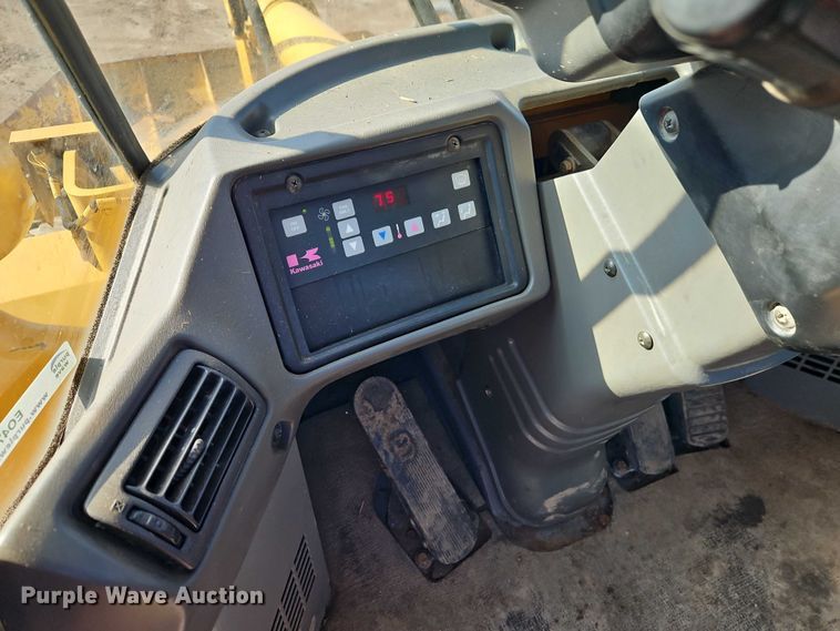 image for item EO4756 2001 Kawasaki 65 ZIV-2 wheel loader