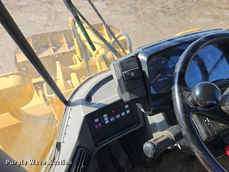 image for item EO4756 2001 Kawasaki 65 ZIV-2 wheel loader