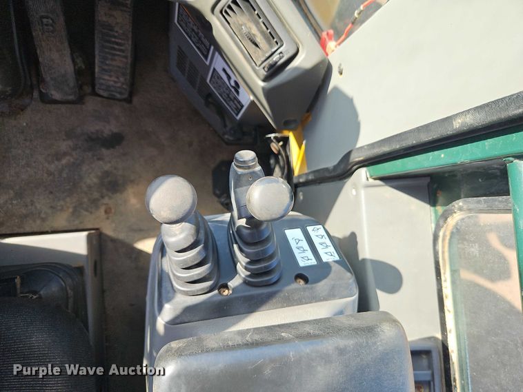 image for item EO4756 2001 Kawasaki 65 ZIV-2 wheel loader