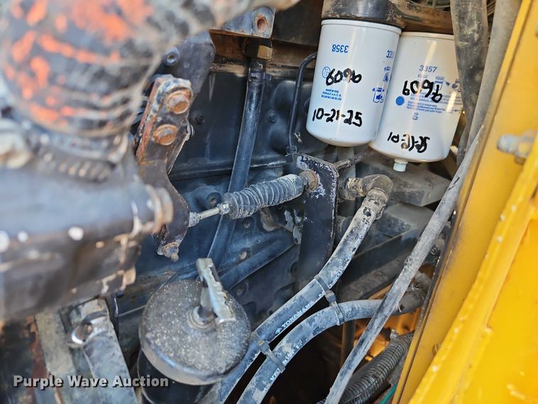 image for item EO4756 2001 Kawasaki 65 ZIV-2 wheel loader