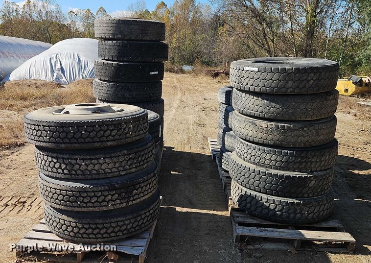 image for item EO4757 (27) tires